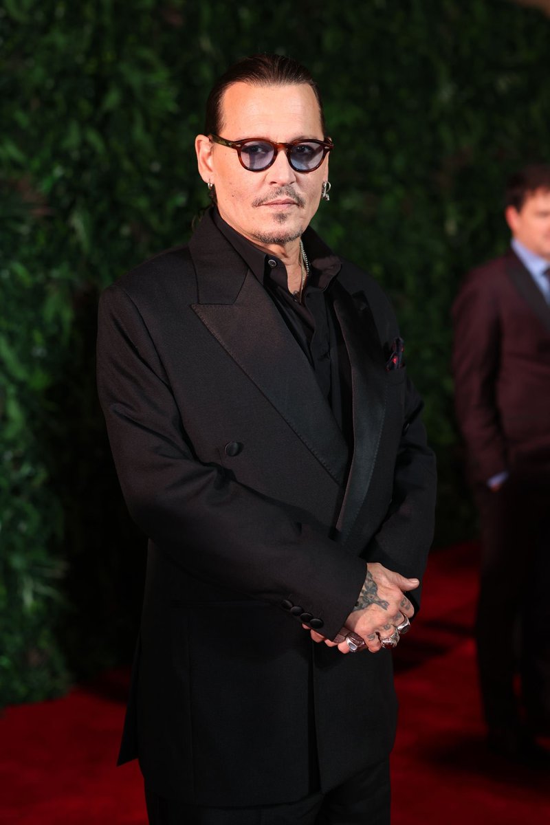 deppcomfort's tweet photo. johnny depp, 2023 https://t.co/EccPwTzZ2t