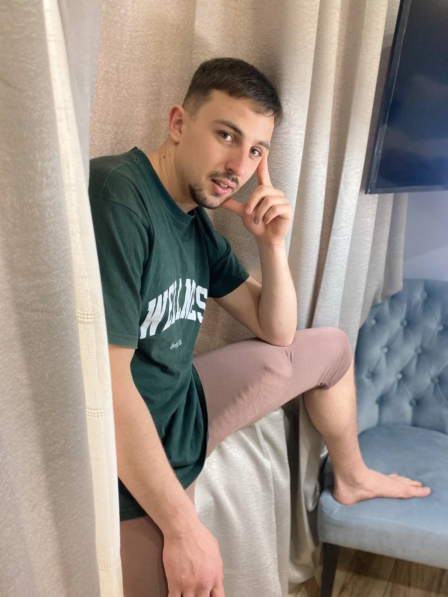 PigottCari62786's tweet photo. Sending my new Sx tape to anyone who LIKES this pic👇🏼🥵 https://t.co/IROQHLqKEC