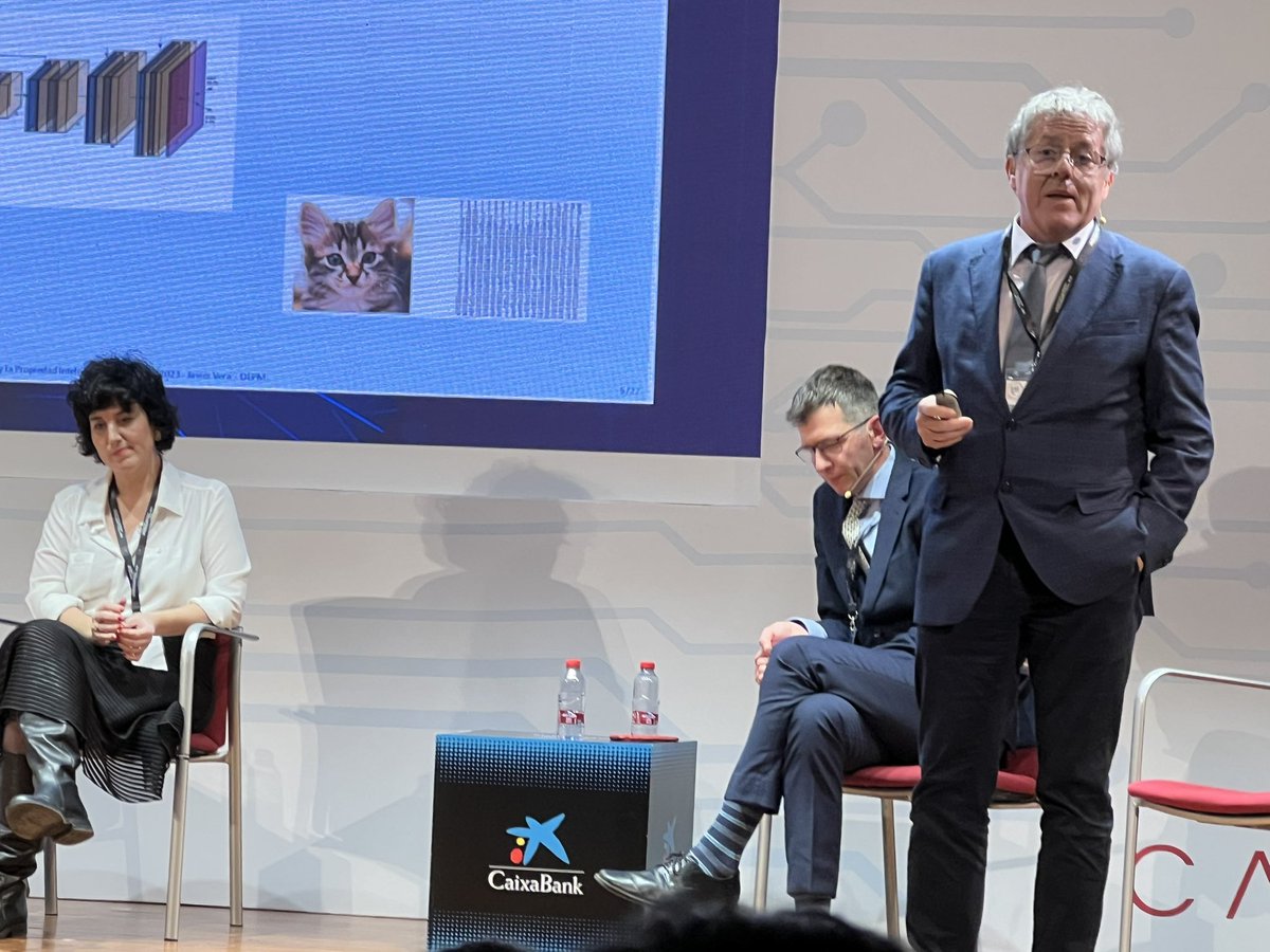 Iustitia Universum tweet media