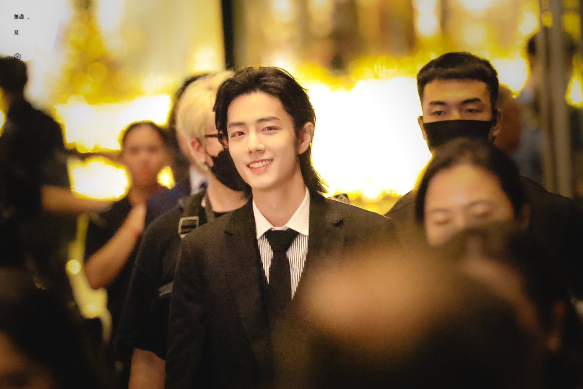 luvfor_yibo's tweet photo. 샤오잔 이 사진들 정말
왕자님의 등장이라 <<< 이 말밖에 할 말이 없어 https://t.co/CpmkXdrwRT