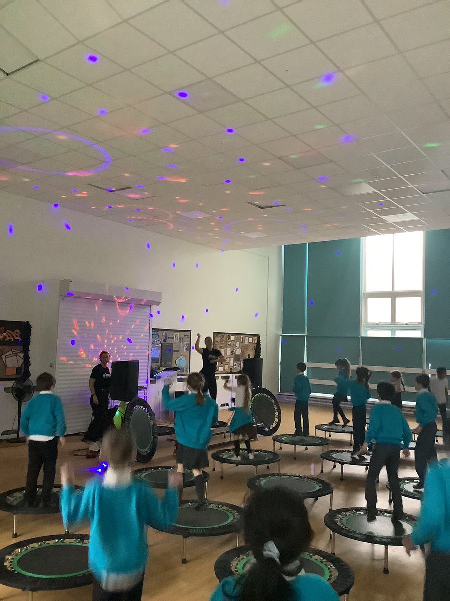 Today in Wright class, we really enjoyed our <a href="/bouncebeyondHQ/">Bounce-Beyond</a> workshop. #trampets #fun