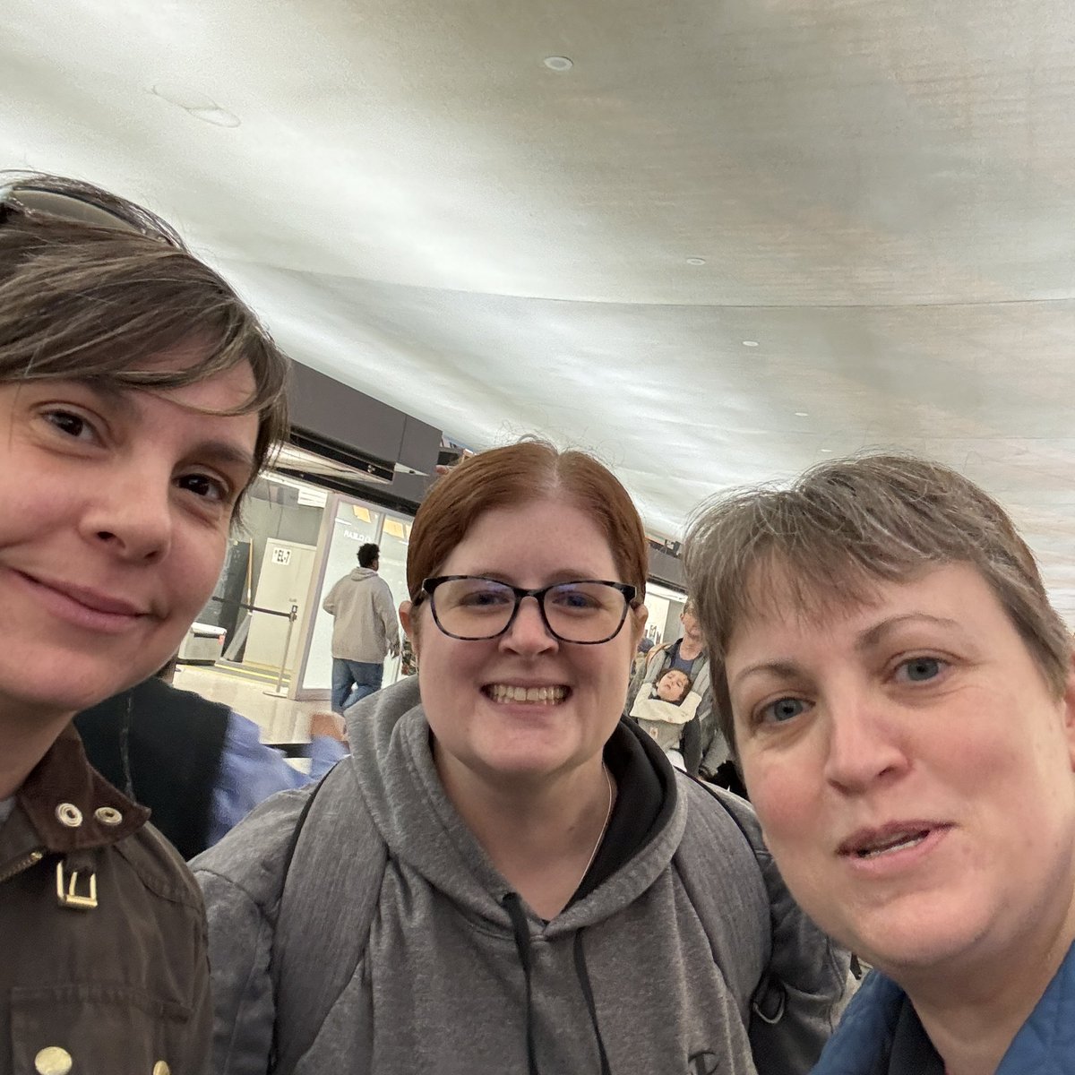 carolynvibbert's tweet image. Off to #SLJSummit!! Are we ready for learning and fun? Yes!! @wvugnome @CooperReads