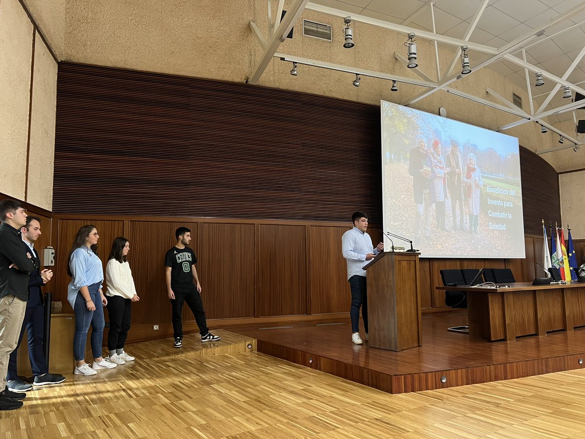 El último grupo de hoy nos trae una solución a la soledad 😙😙
