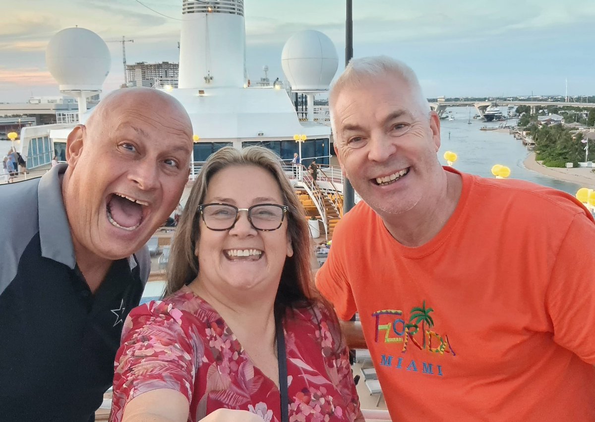 It has been so much fun meeting @MrScottEddy on #AzamaraOnward. Looking forward to seeing what the next 12 days bring! 😍 #cruise #cruising #Azamara #travel