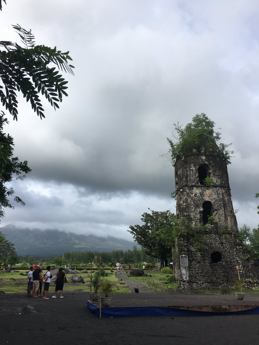 _shelariz's tweet photo. Some photos in bicol #travelwork https://t.co/NssyI1Ysfq
