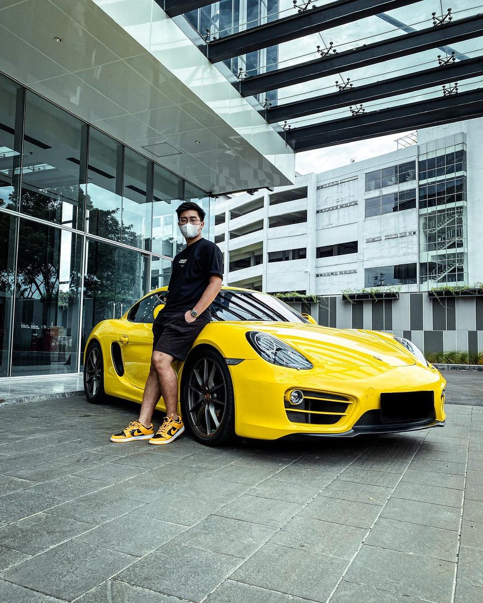 SelebtwitMobil's tweet photo. MOBIL YANG HARGANYA NAIK MENURUT INVESTOR RESE TWITTER

Yuk kita bahas mobil-mobil koleksi om @timothyronald22, dan seberapa sukses beliau memilih mobil yg "harganya juga lebih stabil dan cenderung naik"

🧵 A THREAD 🧵 https://t.co/5ROczwkdL8