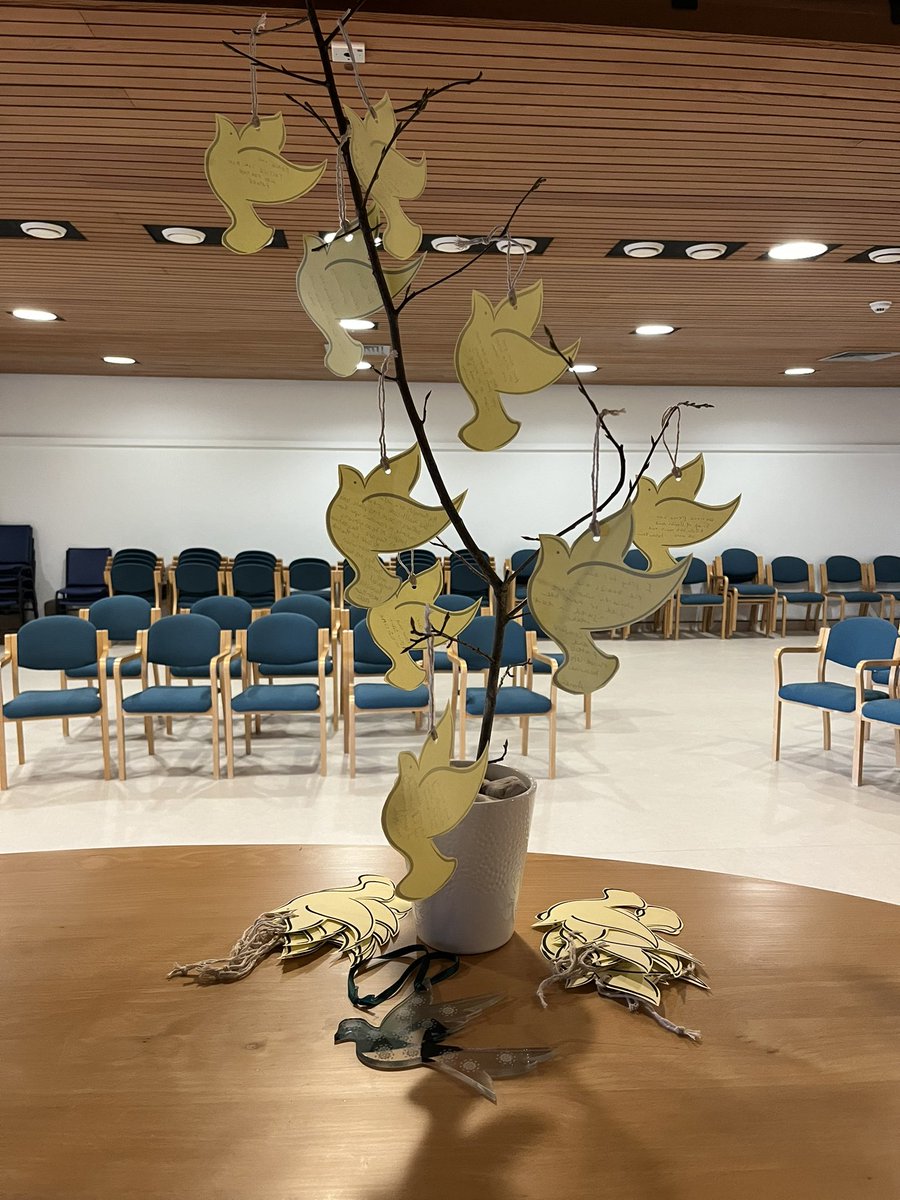 This morning  we gathered to reflect on the ongoing situation in the Middle East, remembering and thinking about all
Involved. 🙏 🕊️ 🌳 #peace #spiritualcare #allarewelcome