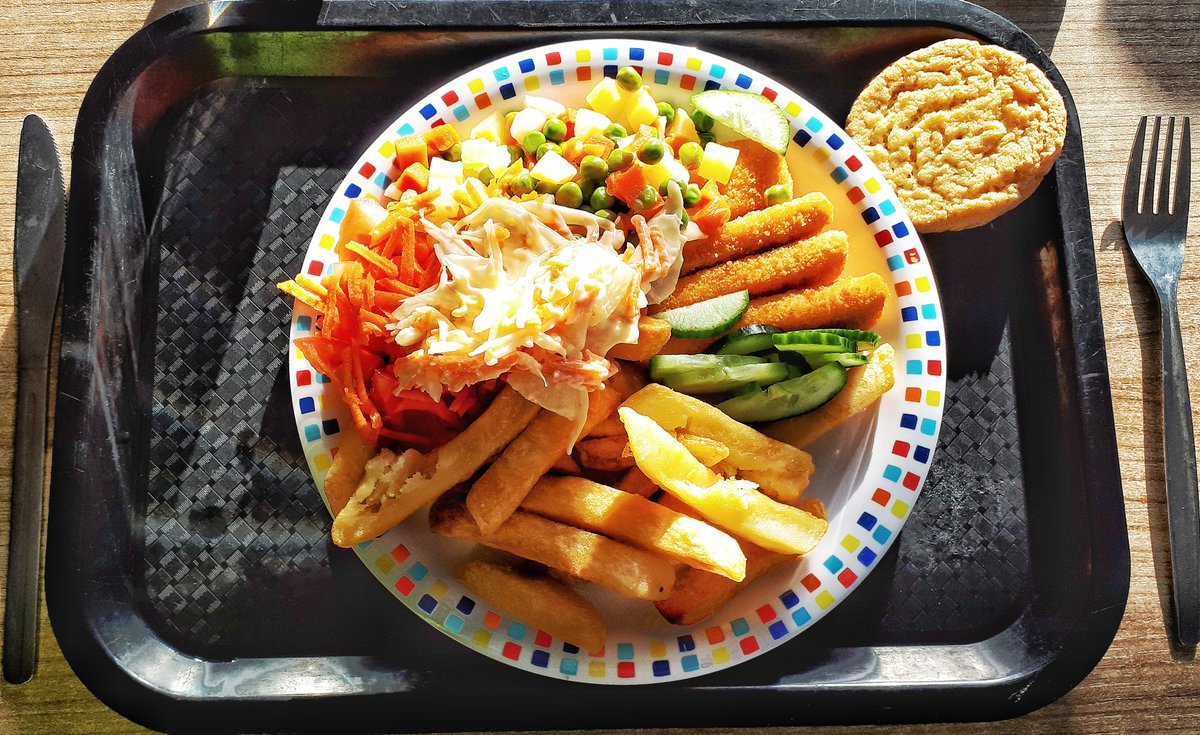 acubaninlondon's tweet image. #Breaded #salmon #fishfingers and #chips in today's #schooldinner. This is the life of a #cycling instructor. 😊

#foodphotography #photography #vegetarian #vegetarianism #cyclinglife #bicyclelife #bicycles #food #pescaterian #flexitarian #omnivore #omnivorous #cycles #bikes