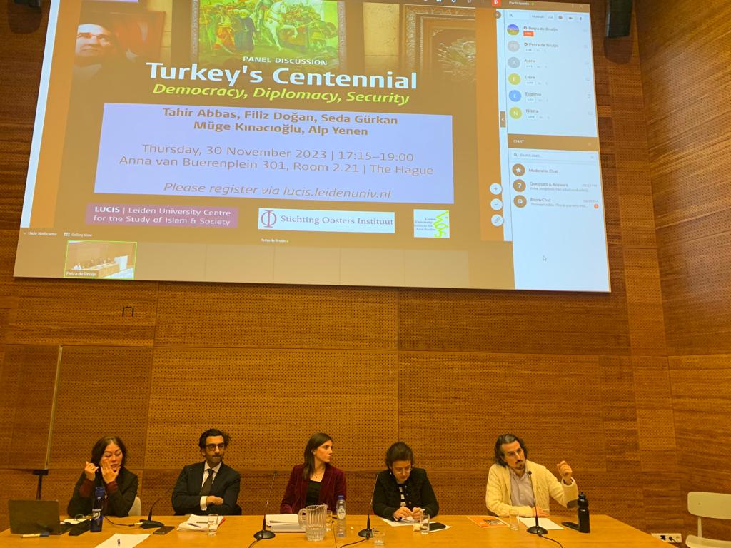 Many thanks to everybody who joined our panel on 'Turkey’s Centennial: Democracy, Diplomacy, Security' yesterday evening at @LeidenU, especially to my co-panelists: Müge Kınacıoğlu, @TahirAbbas_ @frannygl @SedaGurkan_ and co-organizer @petradebruijn21