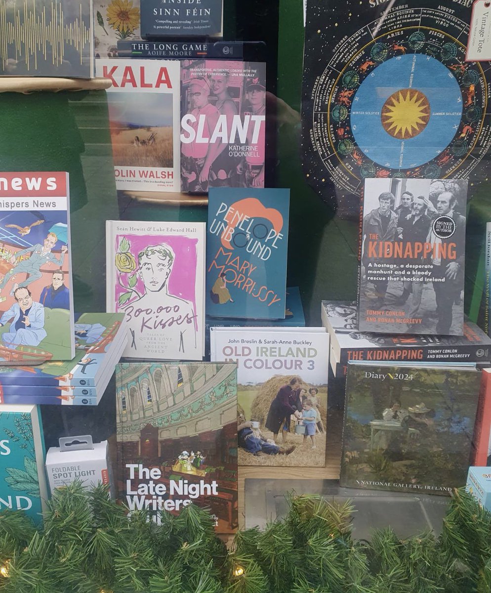 NewIslandBooks's tweet photo. Great to see New Island titles SLANT by Katherine O’Donnell and THE LATE NIGHT WRITERS CLUB by @anniewestdotcom in the @Hodges_Figgis festive window! 🎅🏽 https://t.co/TtOKF5LM95
