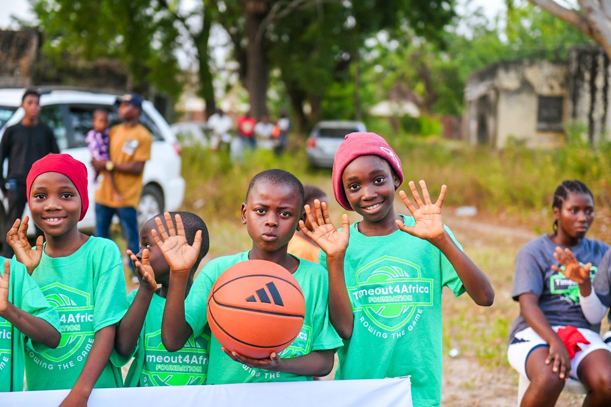 Our #Madetoplay youth game happening now in Minna, Nigeria. November 2023. #catchingthemyoung #Timeout4africa #basketballfriends #minna #NigeriaSports