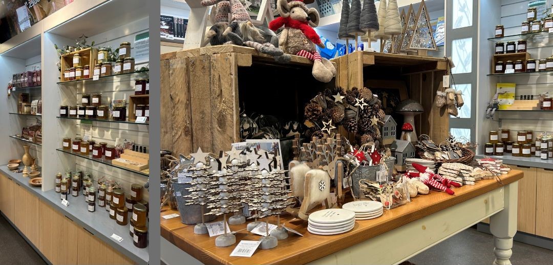 KirkleesMuseums's tweet photo. The countdown to #Christmas has begun!
Embrace the magic of the holidays & make this season unforgettable with thoughtful, museum-inspired gifts from @TolsonMuseum #BagshawMuseum & #OakwellHall. Each purchase supports the museums - thank you!
#shoplocal #museumshops https://t.co/gVPql8ffxT
