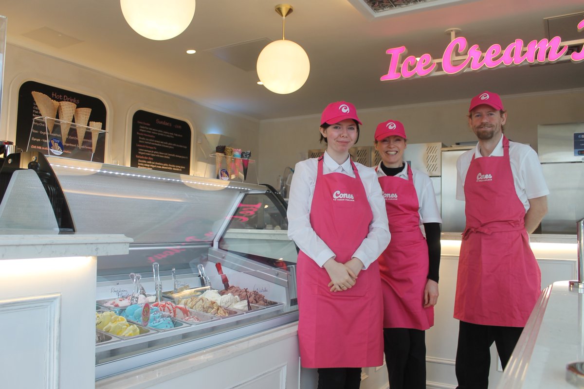 cassie_moyse's tweet photo. North Tyneside’s newest Fish and Chip takeaway and ice cream parlour threw open their doors this week, as The Inn Collection Group launched Oswin’s and Cones at The Tynemouth Castle Inn.

Read more on the openings here: https://t.co/OJrrfyTNfE

#inncollectiongroup https://t.co/93raCMrWGq