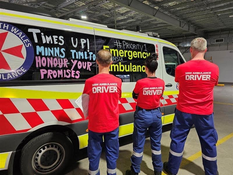 A fascinating thing is happening in NSW Australia starting today Yesterday was the annual deadline for paramedics to re-register with AHPRA (the regulator). In an act of protest, the Union has garnered major support and hundreds of paramedics have refused to re-register.