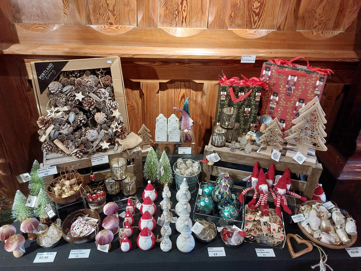 KirkleesMuseums's tweet photo. The countdown to #Christmas has begun!
Embrace the magic of the holidays & make this season unforgettable with thoughtful, museum-inspired gifts from @TolsonMuseum #BagshawMuseum & #OakwellHall. Each purchase supports the museums - thank you!
#shoplocal #museumshops https://t.co/gVPql8ffxT