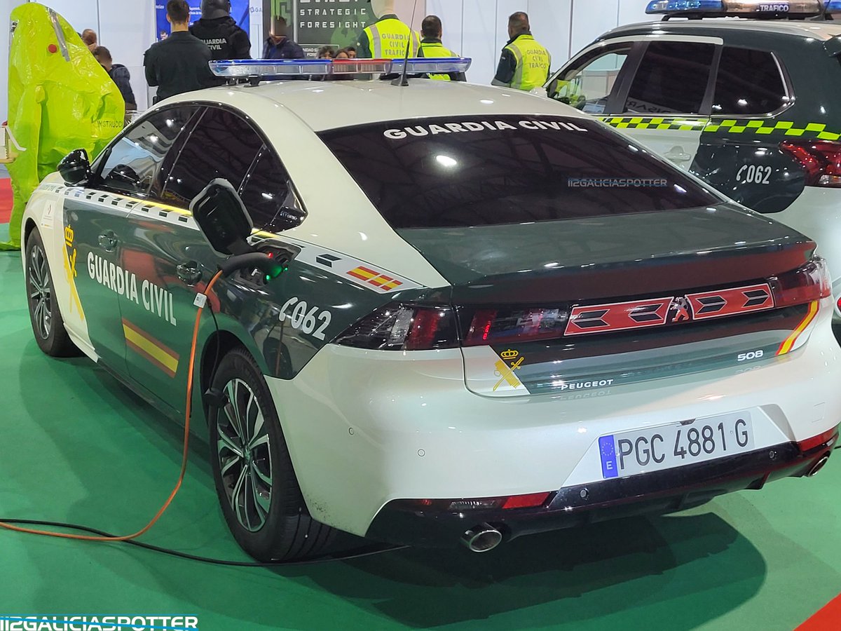 NUEVO Peugeot 508 Hybrid perteneciente a la Guardia Civil.

Equipado por @veblinter presente en la Feria Internacional Sedexpo 2023.

#peugeot508 #veblinter #062guardiacivil #guardiacivilespañola #guardiacivil #guardiacivilcomprometidos #sedexpo #sedexpo2023 #sedexpo23 #silleda