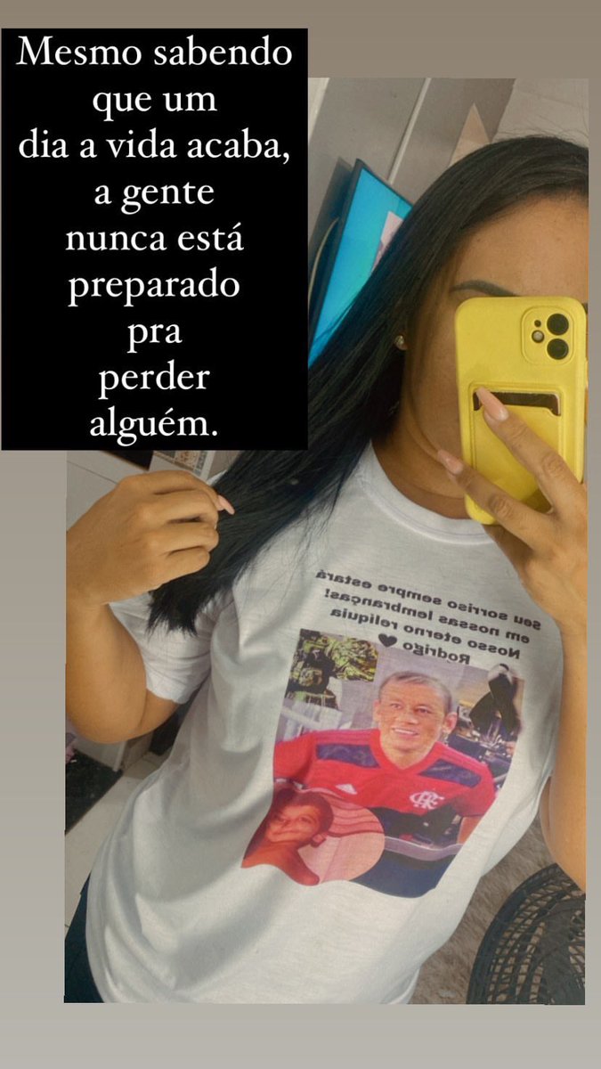 jv_rosanna's tweet photo. 😞 🏴🖤 #SaudadeEterna #Rodrigo #Titio #Rolinha https://t.co/4JU90cx9Bw