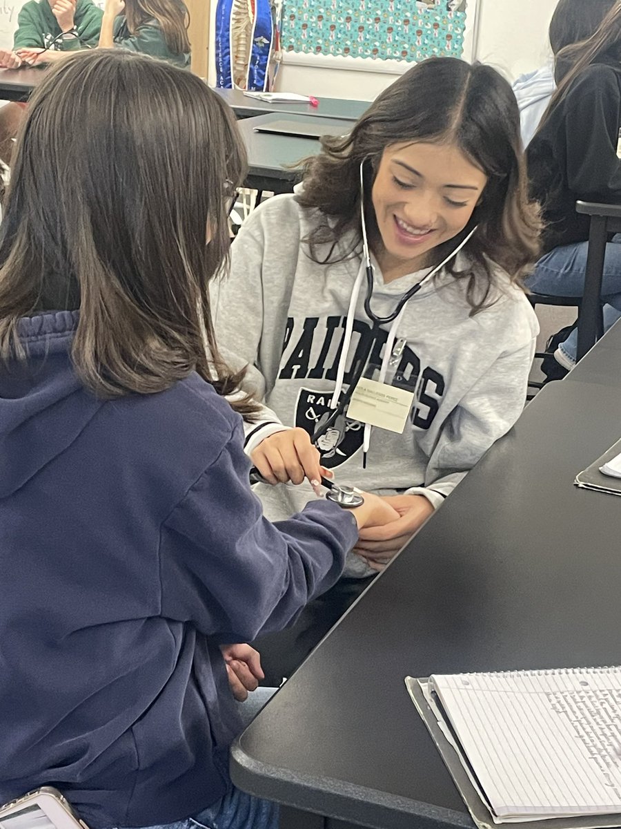 MTLiss79's tweet photo. It’s all about vital signs this week in Sports Med @wcsdsacte @CTEinWCSD @NVHug @hughosahsa @SuptEnfield @PrincipalGiff https://t.co/kbNq9KCFiI