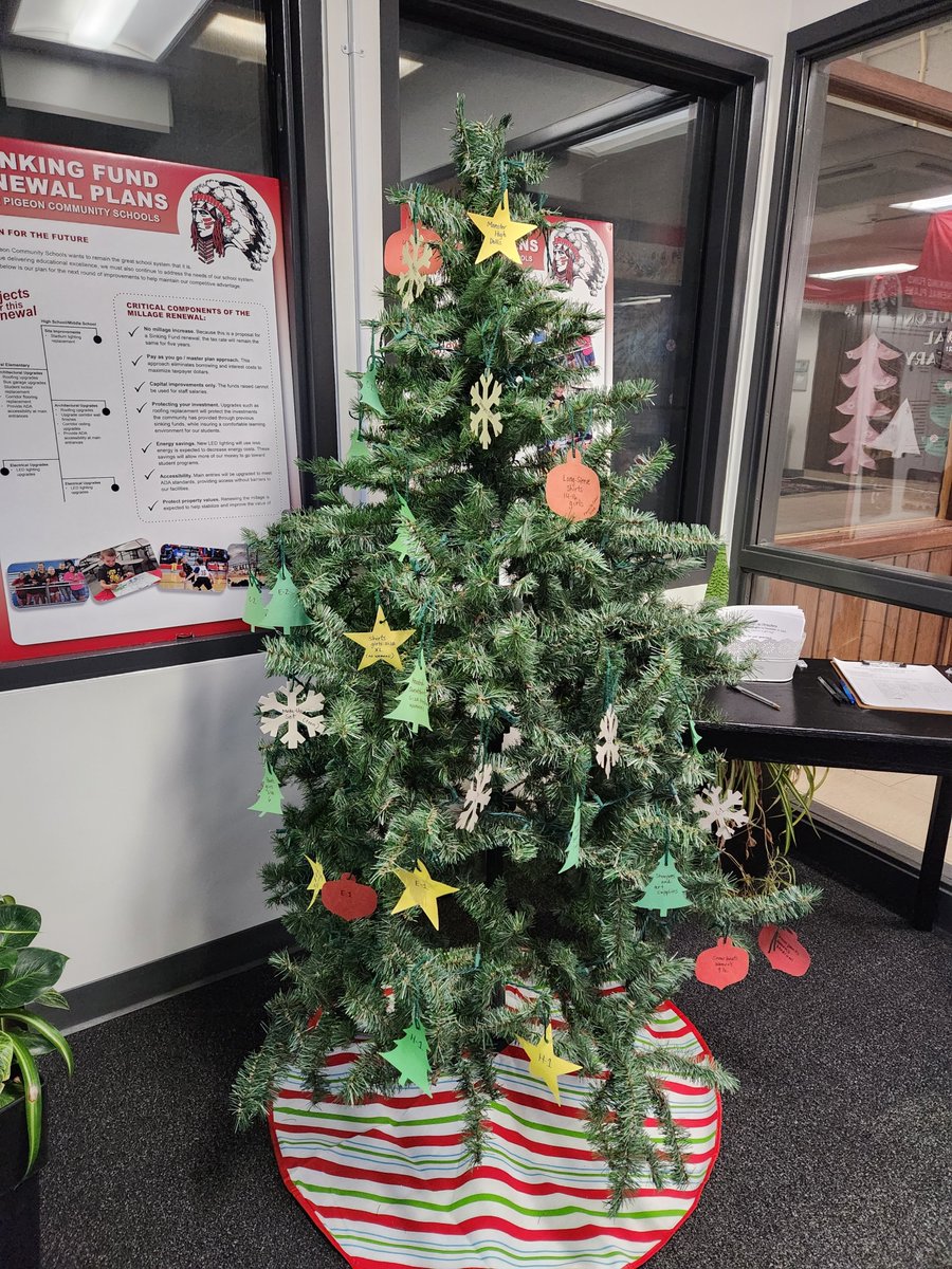 The 2023 Angel Tree of Giving is up at Central Elementary. If interested in donating a gift, please choose a tag from the tree that is located in the foyer area at Central Elementary or contact Bethany Graham at bgraham@wpcschools.org for additional information.