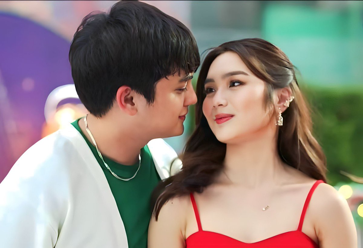 justforfrancine's tweet image. sa sobrang lapit nila, namumula yung lips ni chin sa tingin ni seth pati tenga nya namumula na din hahaha

MALIGAYANG PASKO FRANSETH