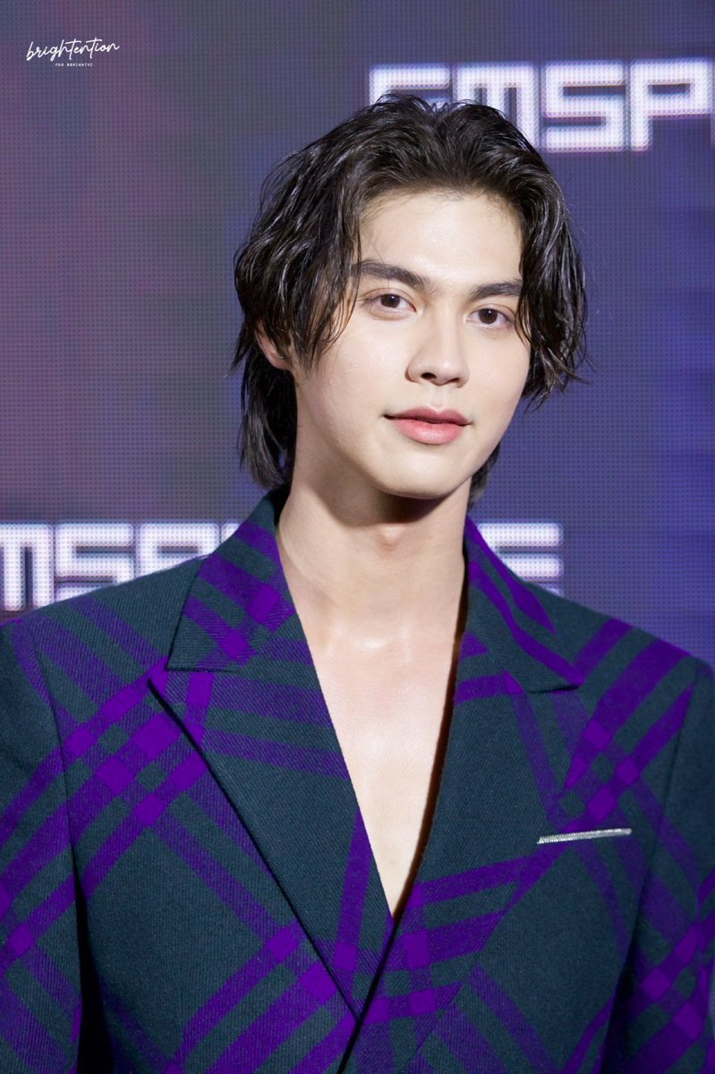 brightention97_'s tweet photo. 231201

ㅡ ✨

Hello cool boy! 👍🏻

EMSPHERE x BRIGHT   
#bbrightvc @bbrightvc
#TheEMspherexBright #EMDistrictXBrightVachirawit
#EMDISTRICTCALLINGTHEWORLD https://t.co/SHYRBb6qm4