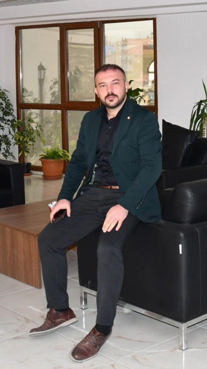 Ben Öz be öz Türk'üm. Elhamdülillah Müslümanım.
Filistin benim öz davamdır!
#Free_Palastine