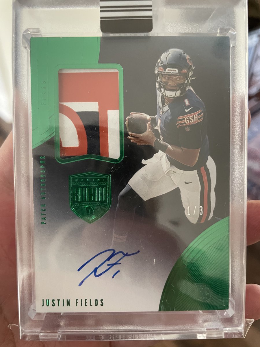 BearsCollector's tweet photo. NT true RPA $3k PPFF / $3100 PPGS. 
Eminence RPA 1/3 $2100 FF / $2170
Encased shield RPA 1/1 $5000 FF / $5150
See pics, more available. Plenty of vouches. Dm for quickest response.
FS only, NFT plz. PayPal preferred. Other high end JF1 available. RTs are 🙏🏼 https://t.co/FESt9XgJMZ