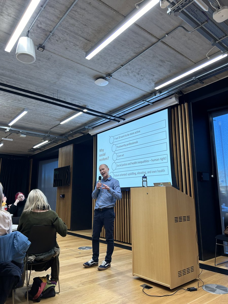 Katy C (@katy_cleece) on Twitter photo <a href="/BrettSmithProf/">Prof Brett Smith - Disability & Physical Activity</a> talking passionately about social workers being best placed to talk to people with disabilities about physical activity <a href="/MovingSW/">Moving Social Work</a> @NIHRCRN_nwcoast <a href="/WeAreLSCFT/">Lancashire & South Cumbria NHS Foundation Trust</a> #SWR2023 <a href="/BrettSmithProf/">Prof Brett Smith - Disability & Physical Activity</a> talking passionately about social workers being best placed to talk to people with disabilities about physical activity <a href="/MovingSW/">Moving Social Work</a> @NIHRCRN_nwcoast <a href="/WeAreLSCFT/">Lancashire & South Cumbria NHS Foundation Trust</a> #SWR2023