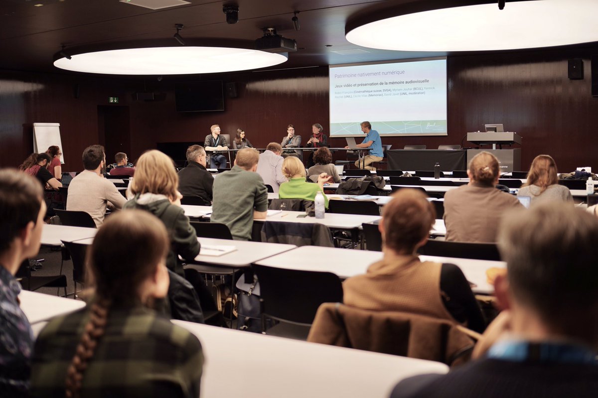 Colloque NUCLEUS @unil Table ronde « Jeux vidéo et préservation de la mémoire audiovisuelle », avec @DavidJavet @yrochat @memoriav_ch @cinemathequech