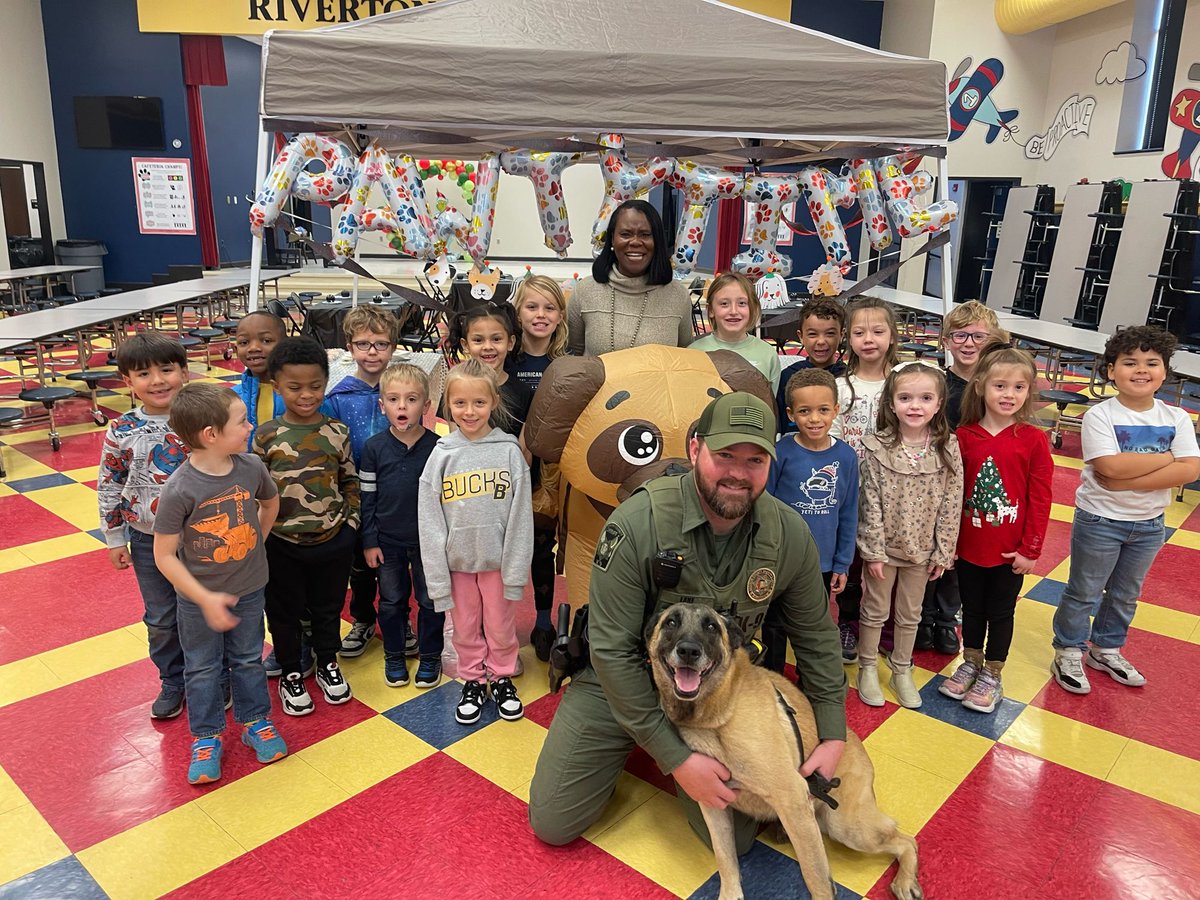 Yesterday, we had a fantastic time at the "PAW-TY" event, celebrating our top Fall Fundraiser sellers with lots of laughter and fun. It was truly a special treat to have Deputy Lane and Saban join in on the festivities! #PawtyTime  🎉🐾