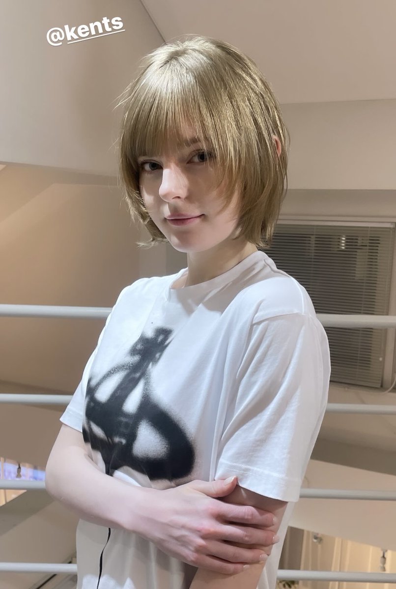 Ella Freya - Patreonで写真集を出しています
