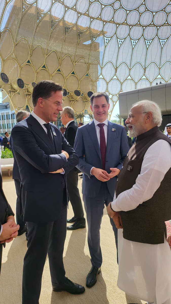 Narendra Modi tweet media