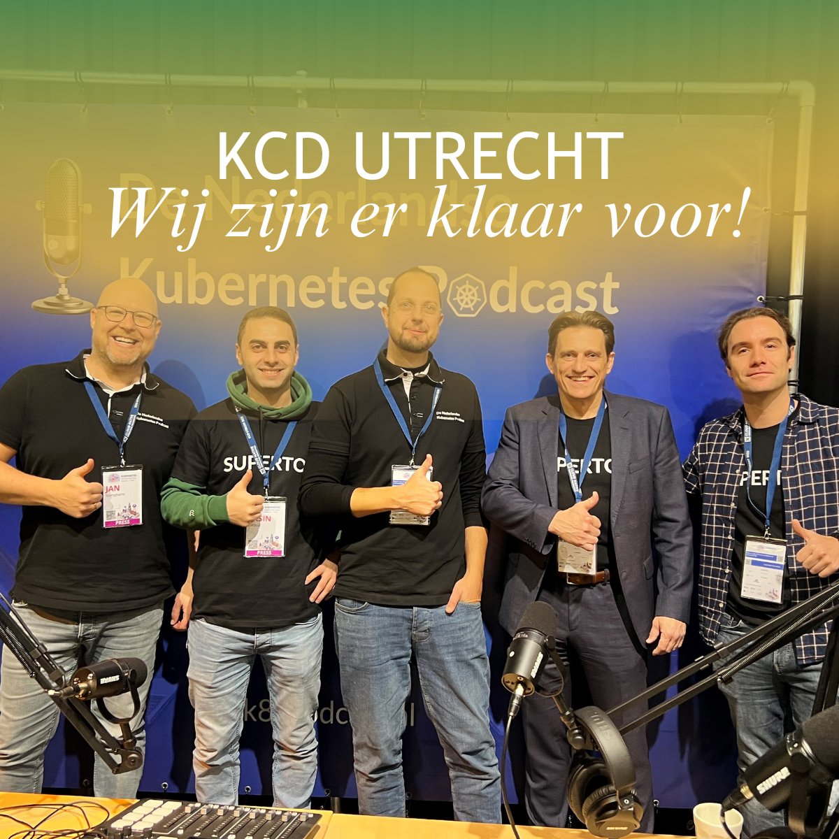 𝐋𝐢𝐯𝐞 𝐯𝐚𝐧𝐮𝐢𝐭 𝐝𝐞 @𝐊𝐂𝐃 𝐢𝐧 𝐝𝐞 @𝐉𝐚𝐚𝐫𝐛𝐞𝐮𝐫𝐬🚀

Wij zijn er helemaal klaar voor en zijn super enthousiast om deel te mogen uitmaken van dit geweldige evenement.
#KCDUtrecht #CNCF #DeNederlandseKubernetesPodcast