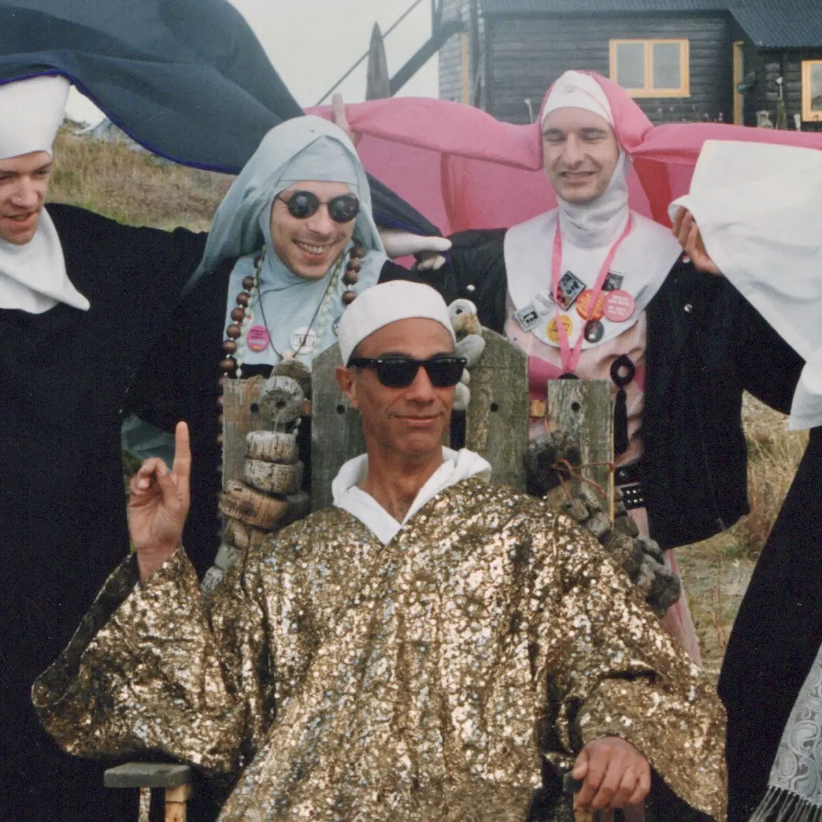 Today I remember my magnificent friend Simon Kennett (in blue) who died of AIDS in 1997. I’m proud to stand alongside those many people living (often thriving) with HIV as they lead the fight for HIV rights, against stigma and to end the epidemic. #RockTheRibbon  #WorldAIDSDay