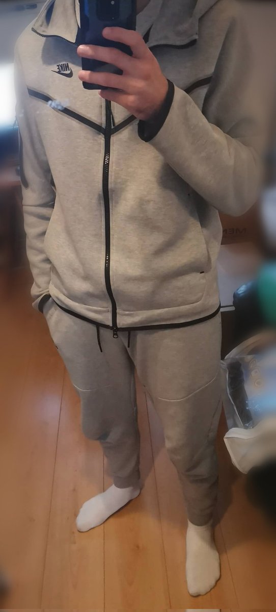 Master_Jake_'s tweet photo. Who is excited to see Me back 😏 https://t.co/nHuNmKCVBf