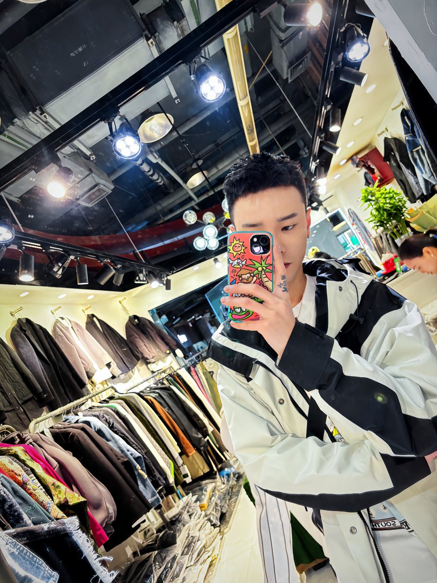 脱掉的衣服要一件一件穿上……
#成都兼职