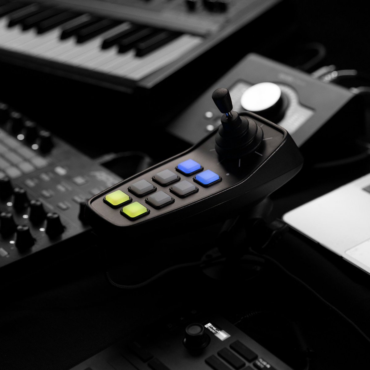 digit_music_'s tweet photo. CMPSR - your all-in-one beat-making solution.

Why CMPSR?

- Joystick gives a natural and immersive way to play
- Built-in scales and chords mean an easy way to create
- Music software, templates, samples, loops and videos included

https://t.co/UfdzMZcQYd https://t.co/xl2bSSaw0a