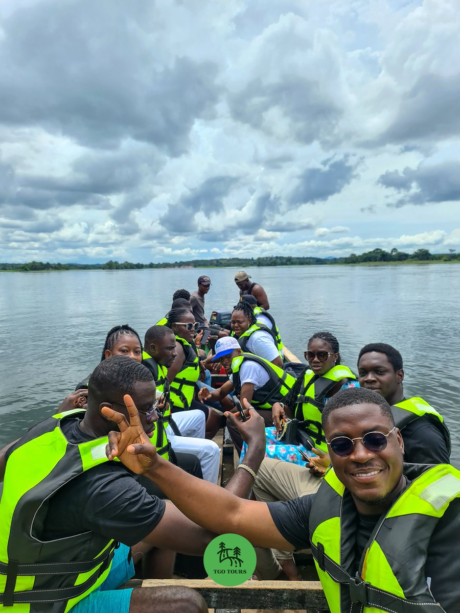 TheGetOutGH's tweet photo. Had a blast hosting vibrant group from University of Ghana Law School on a thrilling 2-day tour in Eastern Region. 🌍🎉 Perfect mix of adventure, relaxation, and pure vibes! 🤩 Now available for individuals and groups. #GhanaTour #LawSchoolAdventure https://t.co/ccvMZOwosl