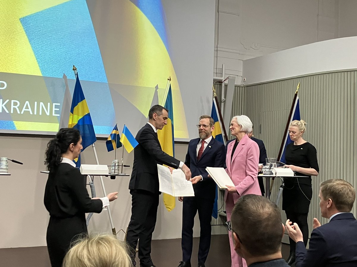 Timely conference on Support to the Recovery and Development of Health Care in #UKRAINE in Stockholm today.   🇸🇪 and 🇺🇦 sign MoU on cooperation in health care. 🇸🇪 will remain a predictable, reliable and long-term partner to Ukraine. #SlavaUkraine