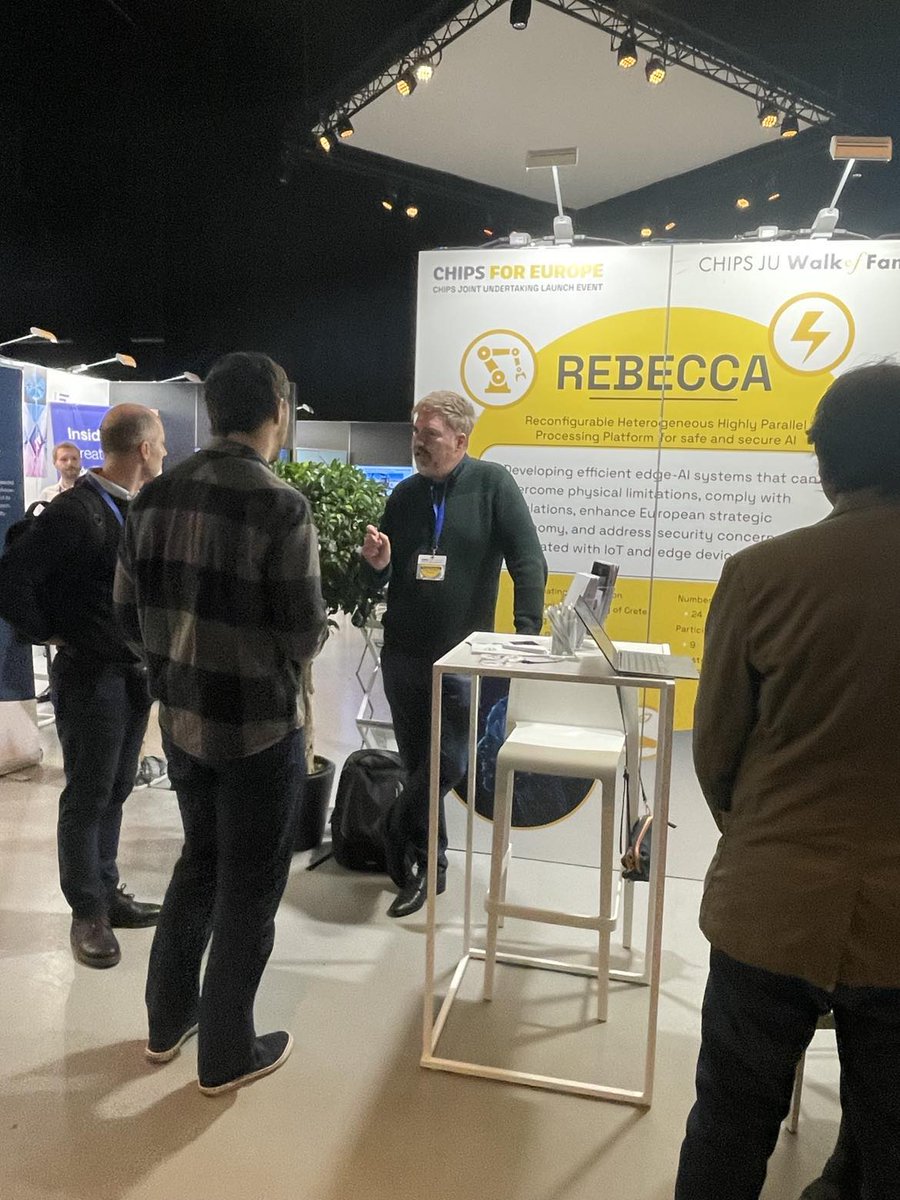 REBECCA KDT JU tweet media