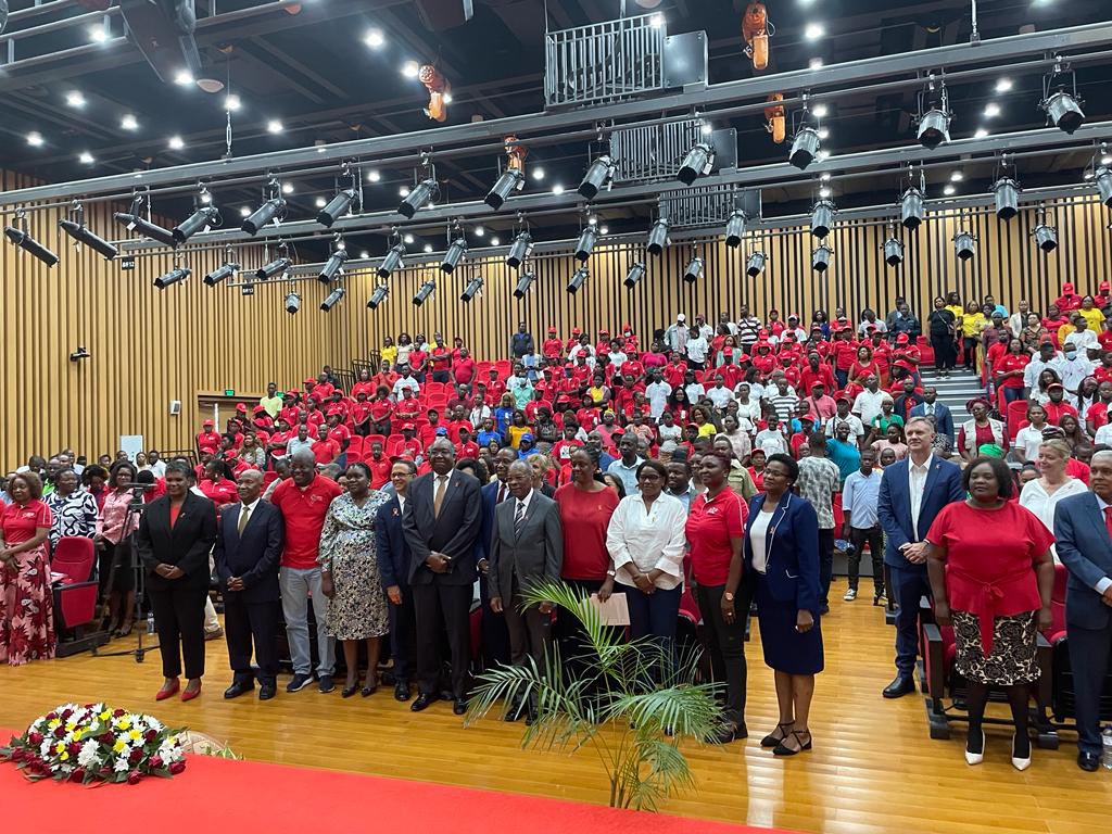 ONUMocambique's tweet photo. #AconteceAgora Comemoração do Dia Mundial de Luta contra o SIDA

As @NacoesUnidas apoiam as instituições nacionais, os parceiros e a sociedade civil moçambicana na consecução deste objectivo comum: 

Um Moçambique em que nenhuma vida seja perdida devido ao SIDA https://t.co/RCflxAP5pl