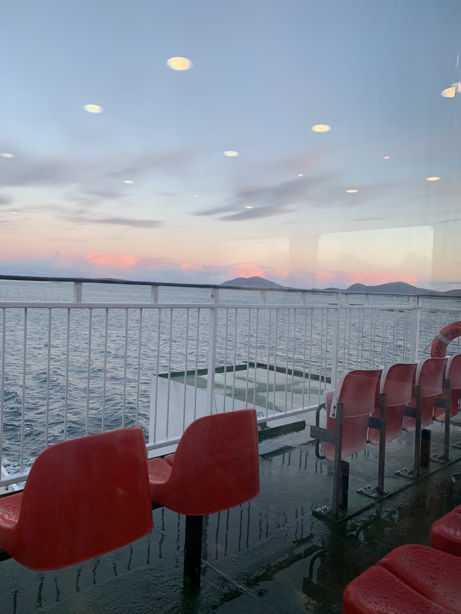 The Sound of Harris is actually quite a nice crossing when there’s no wind or walls of sea hitting the boat. It’s a nice red sky today and no need to panic as they are not ufos in the sky out to the west, just the lights inside the ferry reflecting on the window. #uistseatours