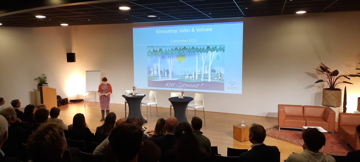 Vandaag weer de jaarlijkse regionale #klimaattop Vallei &amp; Veluwe! Een dag vol inspiratie voor samenwerking bij #klimaatadaptatie! Delen van mooie ideeën en initiatieven. <a href="/PlatformWater/">PWVE</a> <a href="/ValleienVeluwe/">Waterschap Vallei en Veluwe</a> <a href="/Vitens/">Vitens</a> .