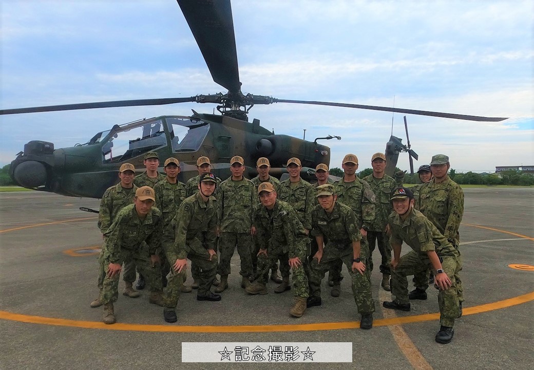 水陸機動団特科大隊火力誘導中隊が、第1戦闘ヘリコプター隊との協同