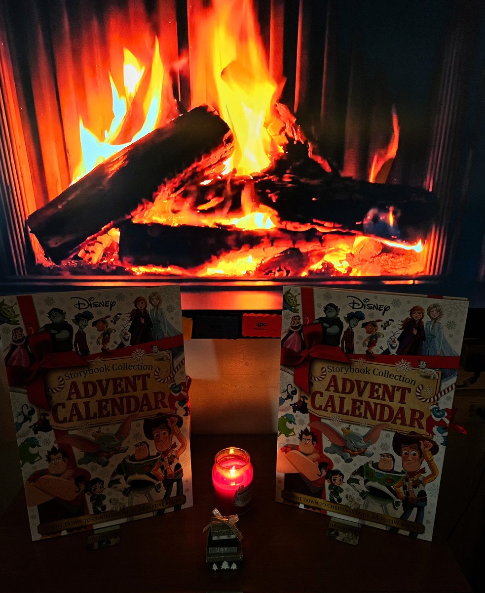 Year6TSP's tweet image. Who needs chocolate?! Our class Advent calendar this year is a &apos;Storybook Collection&apos;. We are excited to see who gets selected as the chosen pupils will get to take their story book down to @ReceptionTSP to read to their buddy. #TSPReading 💚💙