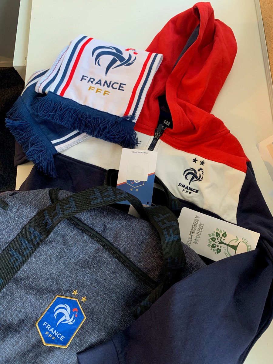 SamuelMuller1's tweet photo. #Eitan, le football est sa passion faisons la vivre toutes et tous ! Son maillot aux couleurs des bleus voyage en ce moment vers Israël. Si la solidarité pour tous est  essentielle, il est également important de souligner le caractère unique de chaque histoire humaine איתן יהלומי https://t.co/WOdcMdAb2t
