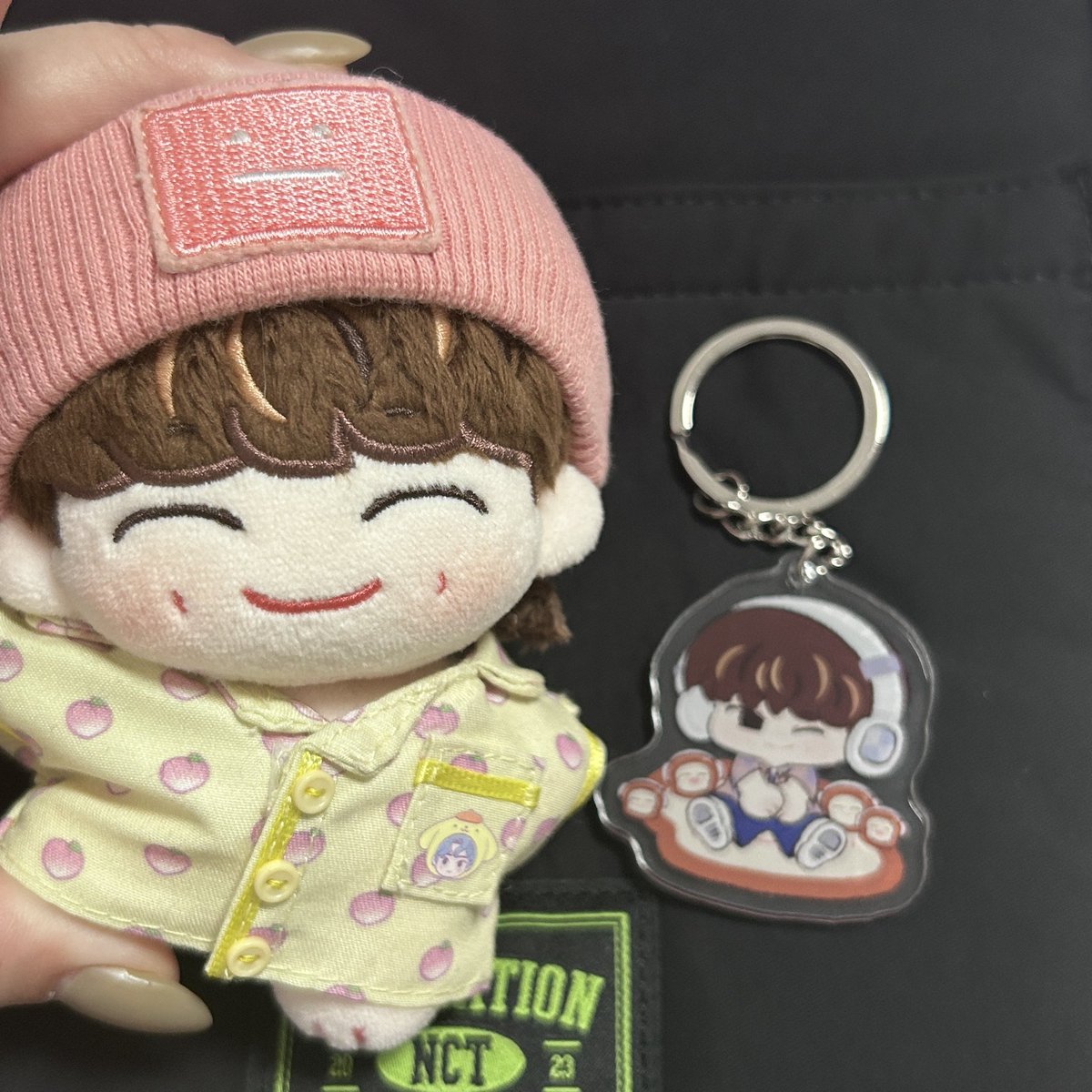 MOMOYUN0's tweet photo. baggy jae looks a lot like baby jaehyun 🥹🫶🏼 https://t.co/cE0zWoK10p