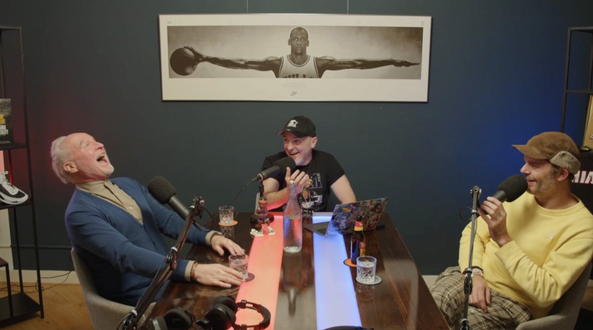 In deze aflevering van De Dunk - Dé NBA podcast van NL - ontvangen <a href="/Bruut/">Bruut - EdwinValent.com</a> en <a href="/PelleBaas/">Pelle Baas</a> radio DJ <a href="/SanderLantinga/">Sander Lantinga</a> en voorzitter <a href="/BNXTLeague/">BNXT League 🇧🇪🇳🇱</a> Ramses Braakman (<a href="/stormram/">Ramses Braakman</a>). Het was nog lang onrustig!! Meer info DeDunk.com