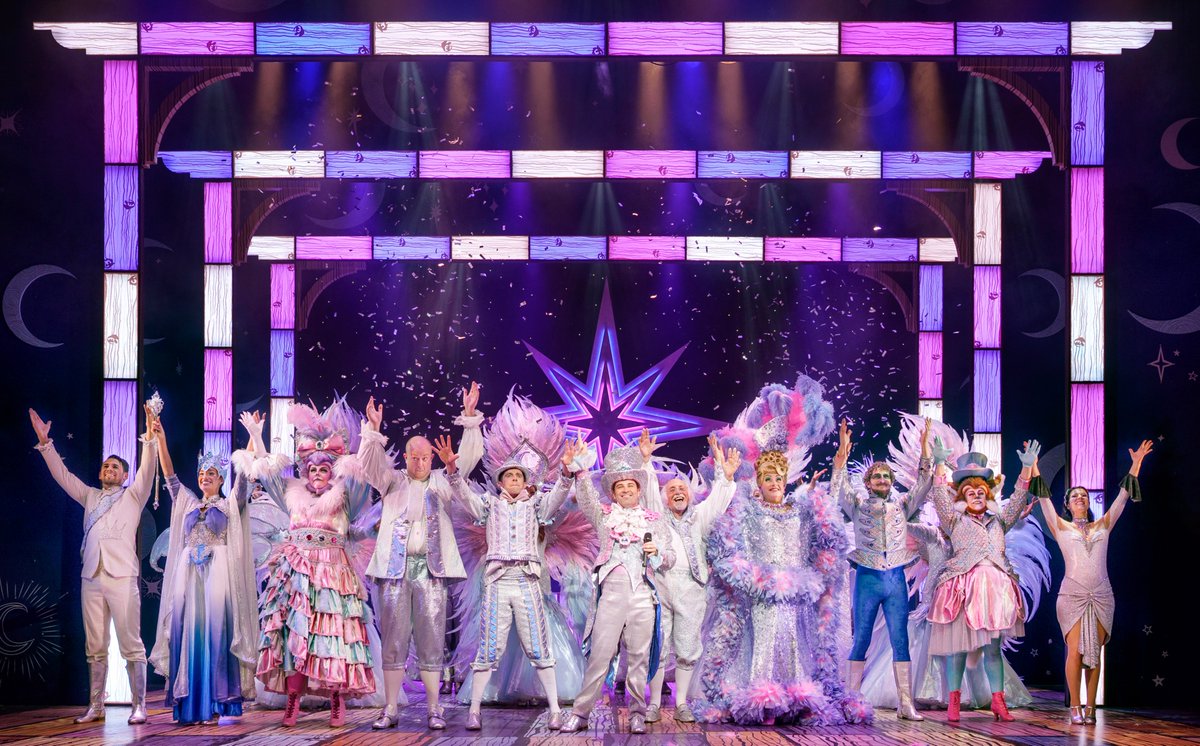 Pinocchio features stunning sets, lavish lighting, awesome outfits, mesmerising music and of course our captivating comedic cast – just see for yourself!🧚🐳🪵

📅Until Sun 14 Jan
🎟 tinyurl.com/yft3r8u5
🎭 <a href="/joemcelderry91/">Joe McElderry</a> <a href="/ameliawalker__/">Amelia</a> <a href="/DannyAdams007/">Danny Adams</a> <a href="/XRoads_Live/">Crossroads Live</a>