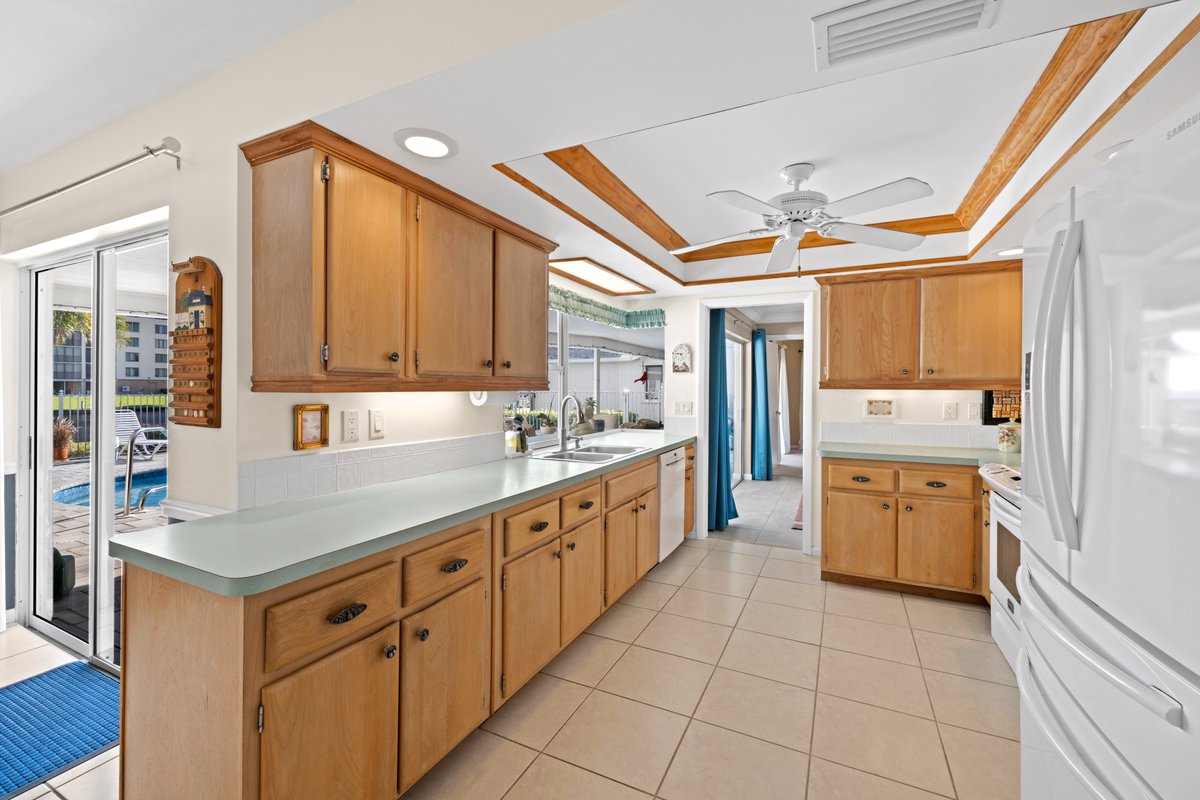 BePhotoediting's tweet photo. Hi Photographers, Agency, Real Estate Broker!!! We will make your home for sale or rental attractive to buyers and sellers We are doing professional real estate image editing service If you need please contact me #RealEstatePhotoEditing #RealEstate https://t.co/530Y8kMc1A